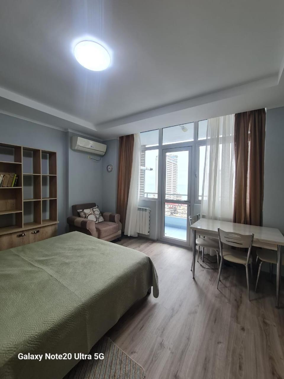 Yalcin Star Residence Apartment 300 Batumi Eksteriør bilde